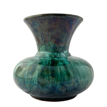 Load image into Gallery viewer, Vintage 1970s Blue Mountain Pottery squat bud vase with signature green drip glaze, Canadian redware, 5 inches diameter