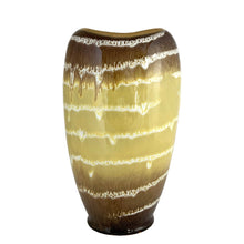 Load image into Gallery viewer, Full view of collectible Carstens Tönnieshof 547-25 vase, 5⅜ inches wide by 9⅞ inches tall