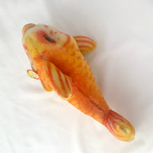 Load image into Gallery viewer, Overhead top view highlighting the variegated mohair colours from head to tail.