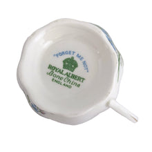 Load image into Gallery viewer, Jacks Daughter of All Trades Vintage Antique Retro Mid-Century Modern Kitsch Store Shop Reseller Etsy Shopify Toronto Canada Free Porch Pick Up Local Delivery Worldwide Shipping Judy Weinberg Unique Housewarming Hostess Sustainable Gift Home Decor Collectible Collector Mothers Day Farmhouse Cottage Core Shabby Chic High Tea Party