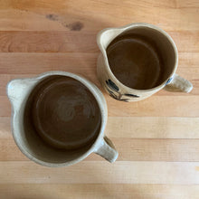 Load image into Gallery viewer, Jacks Daughter of All Trades Vintage Antique Mid-Century Store Shop Reseller Etsy Shopify Toronto Canada Free Porch Pick Up Local Delivery Worldwide Shipping Judy Weinberg Unique Housewarming Gift Sustainable Gift Wedding Gift Home Decor Collectible Collector Gift Farmhouse Cottagecore Cottage Lodge Shabby Chic Industrial natural yellow ware strapped barrel milk pitcher navy lily rope handle No 21171. Robinson Ransbottom Pottery Co RRPCo 1930s art pottery primitive tableware