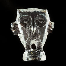 Load image into Gallery viewer, This vintage clear glass owl paperweight figurine is the larger version of Bertil Vallien's Zoo Series for Kosta Boda, Sweden, circa 1975. There are forty different pieces in this series....start your collection with this stunning piece of art glass. In excellent condition, free from chips/cracks/repairs. Measures 4 x 4 3/4 inches