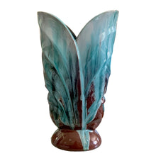 Load image into Gallery viewer, Detailed shot of the split leaf edges and the glossy, reflective finish of the glaze.