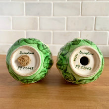 Load image into Gallery viewer, Jacks Daughter of All Trades Vintage Store Shop Etsy Shopify Toronto Canada Free Porch Pick Up Local Delivery Worldwide Shipping Judy Weinberg Unique Hostess Sustainable Gift Home Decor Collector Day Farmhouse Cottage Core Shabby Chic Kitchen Collectible Décor Tableware Daisytime Salt Pepper White Daisy Ceramic Shakers PY Japan