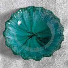 Load image into Gallery viewer, This is a great vintage serving dish for candies, chocolates, nuts or use it for keys on a foyer table. This redware piece is quite lovely with drip glaze finish in green/blue/turquoise. Unstamped bottom. Produced by Blue Mountain Pottery, Canada, circa 1970s. Excellent condition, no chips or cracks. Measures 7 x 2 inches