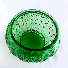 Load image into Gallery viewer, Vintage emerald green vertically ribbed pressed glass round planter or vase with a sweet repeating four point star pattern, A135. A great piece of mid-century glass made by the EO Brody Glass Company. Circa 1960s. Perfect to use as a planter or pair it with a flower frog to make beautiful arrangements. Could also be used as a candy bowl. In excellent condition, no chips or cracks. Measures 6" x 5"
