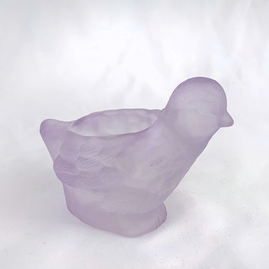 Pretty vintage lilac purple satin glass bunny rabbit votive candle holder. The perfect addition to your rabbit collection. Dress up your Easter decor with this sweet little chick!  In excellent condition, free from chips.  Measures 3 1/2 x 2 5/8 x 2 1/2 inches   