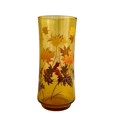 Enjoy a tall cool beverage with this vintage amber cooler-sized glass tumbler decorated with maple leaves flowers graduating in a colour ombre from coppery brown to golden yellow. Designed and crafted by the artisans at the Libbey Glass Company, USA, circa 1970s. You can almost taste the lemonade!  In excellent condition, free from chips/wear.  Measures 2 3/4 x 6 1/2 inches  Capacity 16 ounces