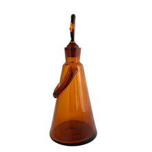Load image into Gallery viewer, Erik Höglund People decanter showing rustic modernist design and sculptural details
