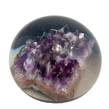 Load image into Gallery viewer, Tarax Infinity Products amethyst crystal lucite paperweight, 1990s Canada — full front view showing deep purple raw amethyst encased in clear lucite
