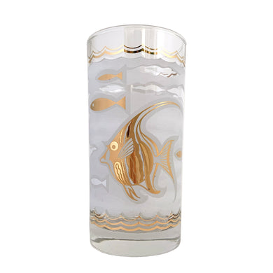 This stunning set of six mid-century era vintage highball glass tumblers are decorated with 22 karat gold angelfish and white seahorses, swimming in a frosted sea of waves with small stylized fish in gold and white in between scalloped gold borders. Crafted by Libbey Glass, USA, 1950s. These beauties will add an exquisite touch of Hollywood Regency style to any occasion - indulge your guests with these truly spectacular cocktail glasses while amping up the glam factor of your bar cart!