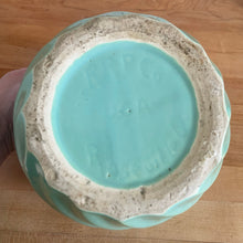 Load image into Gallery viewer, Jacks Daughter of All Trades Vintage Antique Mid-Century Modern Store Shop Reseller Etsy Shopify Toronto Canada Free Porch Pick Up Local Delivery Worldwide Shipping Judy Weinberg Unique Housewarming Sustainable Home Decor Collectible Collector Gift Farmhouse Cottagecore Cottage Grannycore Shabby Chic aqua round swirl ceramic stoneware planter Robinson Ransbottom Pottery Co 1950s art pottery container garden plant flowers houseplant succulent
