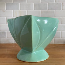 Load image into Gallery viewer, Vintage aqua twisted square footed ceramic jardiniere planter 1240/65. Crafted by Robinson Ransbottom Pottery Co., USA, 1940s. A beautiful home for your favourite houseplant and a wonderful addition to your art pottery collection!

In excellent condition, no chips/cracks/repairs. Typical age-related crazing and manufacturer&#39;s glaze pops.

Measures 6 1/2 x 6 1/2 x 6 1/8 inches
