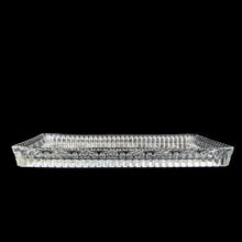 Load image into Gallery viewer, Federal Glass Windsor tray, side profile view — low shallow rectangular form, smooth flat rim, Button &amp; Cane textured base visible through clear glass
