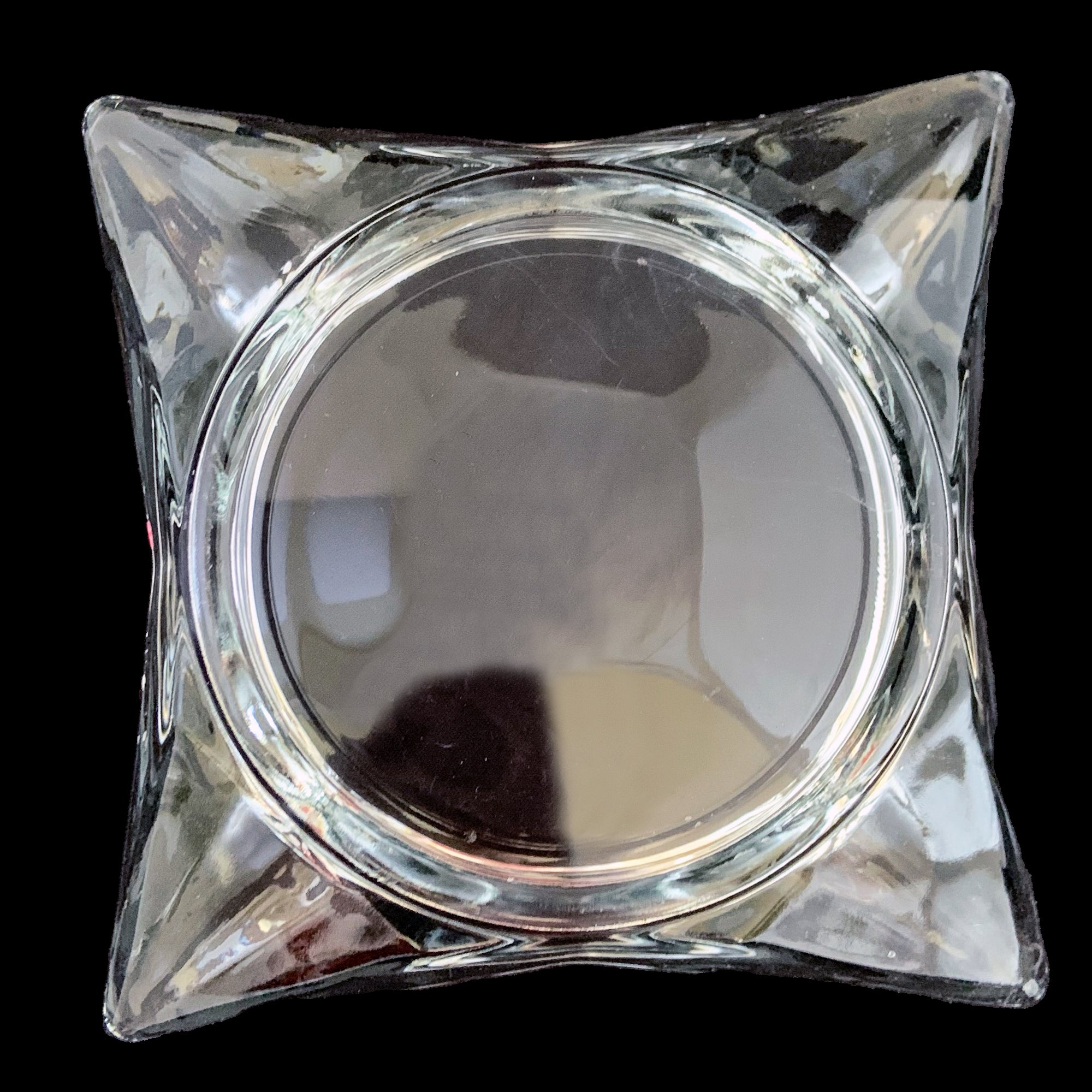 Vintage MCM Clear Pinched Square Glass Ashtray, Anchor Hocking, USA –  Jack's Daughter of All Trades, image size:2000x2000