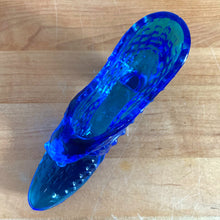 Load image into Gallery viewer, Vintage &quot;Hobnail&quot; Cat Pressed Glass Shoe, Fenton Art Glass, USA
