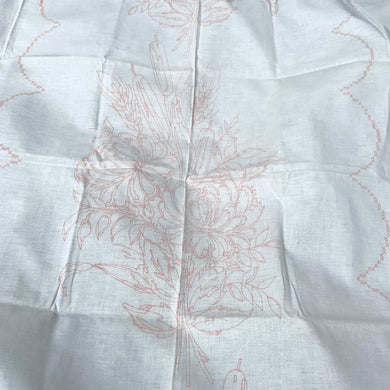 Vintage Indian Head 100% cotton tablecloth with a stamped pattern of flowers and cattails. These Bucilla kit tablecloths were intended to be painted with Tri-Chem Liquid Embroidery pens, but can easily be stitched with embroidery floss to create a beautiful table covering.  In as found vintage condition with staining, see photos. Comes with original instruction sheet.  Measures 54 x 72 inches