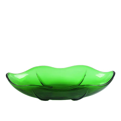 Vintage forest green Swedish Modern relish dish. Crafted by Anchor Hocking, USA, 1950s - 1970s. Modernist tableware is always in style.

In excellent condition, no chips.

Measures 9 x 5 x 2 inches