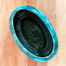 Load image into Gallery viewer, Vintage oval shaped ceramic pottery planter finished with glossy green drip glaze. Produced by RRP Co. Roseville, USA. An excellent vessel to house your favourite houseplants and succulents. A great addition to any decor style.  In excellent condition, free form chips/cracks/repairs. Marked on the bottom.  Measures 8 3/4 x 5 3/4 x 2 3/4 inches
