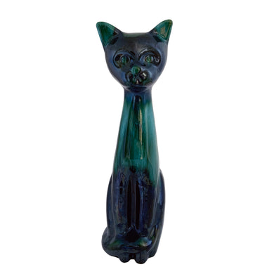 Large vintage green drip glazed redware cat figurine. Crafted by Blue Mountain Pottery, Canada, 1970s. A great piece to add to your art pottery collection! Excellent condition, no chips or cracks. Marked on the bottom. Measures 4 1/2 x 5 1/2 x 14 1/4 inches