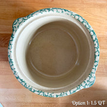 Load image into Gallery viewer, Vintage green spongeware lidded casserole. Robinson Ransbottom Pottery Co., 1990s. Oven-safe and impeccable quality to last for years to come. Bring a touch of charm and character to your farmhouse or cottage kitchen and impress your guests with a stunning oven-to-table presentation.

In excellent used condition, no chips/cracks/repairs, age-related crazing and manufacturer&#39;s glaze pops. Maker&#39;s marks on the bottom.

1.5 Quarts: 9 3/8 x 8 1/4 x 5 3/4 inches 
