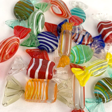 Sweet and sophisticated vintage hand blown colourful glass candies in a variety of colours and shapes. Crafted in Murano, Italy. These candies are so much fun to use to style your home. What a great way to begin or add to your Murano Art Glass collection!  In excellent condition, free from chips.