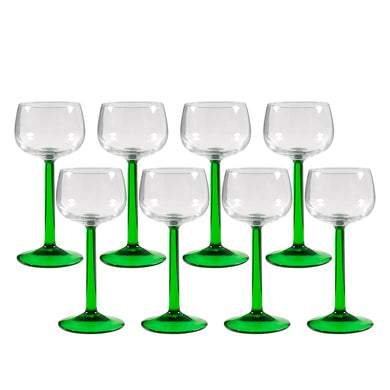 Set of eight vintage mod Luminarc Emerald green stemmed hock wine glass. Crafted by J.G. Durand Cristal d'Arques in France, 1960s. Adds that perfect pop of colour to your barware.

In excellent condition, no chips . Marked luminarc FRANCE.

Measures 2 3/4 x 6 1/2 inches

Capacity 5 ounces