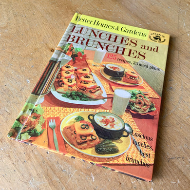 Better Homes and Gardens is known for its fabulous cookbooks. This hardcover cookbook focuses on lunch and brunch inspired recipes. Its 60 pages are filled with amazing  recipes along with many colour photographs. Originally published by Meredith Corporation, USA, 1963.  In great vintage condition with normal age-related yellowing.   