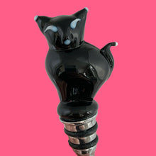 Load image into Gallery viewer, Side view of Murano glass black cat wine stopper, 4½ inches tall, from Italy
