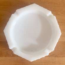 Load image into Gallery viewer, Vintage octagonal Hobnail milk glass ashtray. Crafted by Fenton Art Glass, USA, pre-1970. A perfect addition to any decor style, it offers a sense of understated elegance, as well as versatility - use as an ashtray, or repurpose it to store trinkets, jewelry, or even soap!

In excellent condition, no chips or cracks. Unmarked.

Measures 5 3/8 x 5 3/8 x 1 1/8 inches
