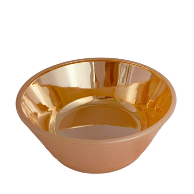 Classic vintage Fire-King peach lustre milk glass cereal bowl. Crafted by Anchor Hocking, circa 1950s. The perfect size for your favourite breakfast cereal or snack!  In excellent condition, free from chips/cracks/wear.  Measures 4 7/8 x 2 inches