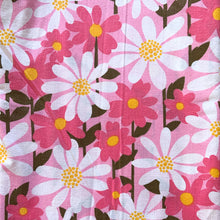 Load image into Gallery viewer, Lovely vintage twin size 100% cotton sheet set features raspberry pink and white daisy flowers on a pales pink ground. Made in Canada, 1970s. A beautiful way to add charm to your bedroom decor or repurpose for crafting!

Excellent used condition, colours are vibrant, no stains or tears.

Set includes

1 Flat Sheet, 72 x 90 inches
1 fitted sheet, twin mattress

1 pillowcase, 30 x 20 1/4 inches
