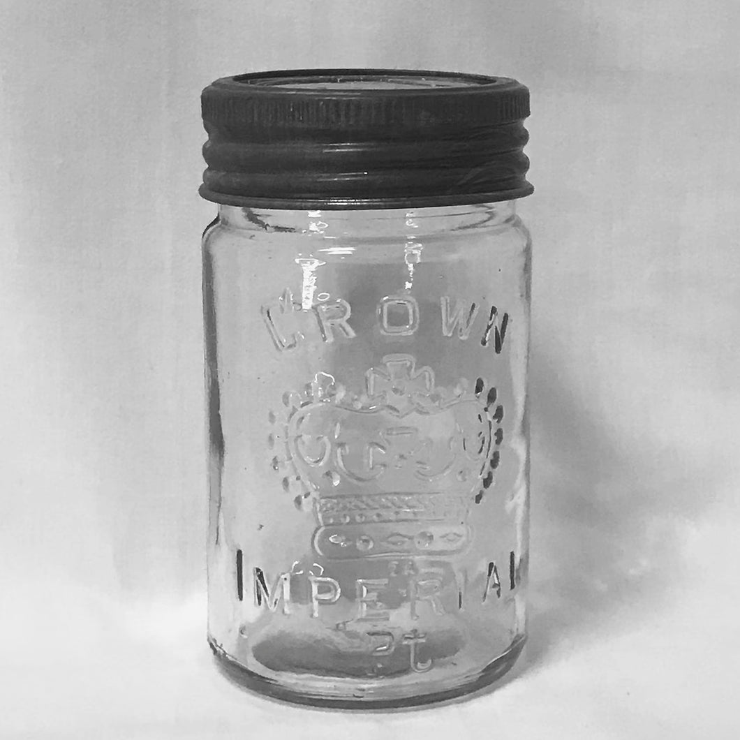 True vintage utilitarian pint-sized Crown Imperial clear glass mason jar with glass lid and zinc ring.  In excellent condition, with wear commensurate with age.  Capacity 1 pint or 16 ounces