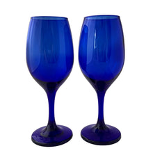 Load image into Gallery viewer, Pair of 1990s Libbey Premiere cobalt blue tall water goblets
