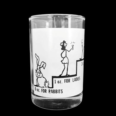 Vintage souvenir of Las Vegas Say When! liquor measuring glass with 1, 2, 3 and 4 ounce levels with fun graphics/text in black against frosted glass. Produced by Libbey Glass, USA. A fun novelty to add to your barware collection!

In excellent condition, free from chips/cracks/wear.

Measures 2 3/16 x 3 1/2 inches