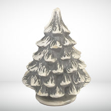 Load image into Gallery viewer, Vintage snow-capped ceramic Christmas tree napkin holder. Made with an Atlantic Mold, circa 1970s. The perfect decorative and practical addition to your holiday table or buffet!

In as found vintage condition, two chips.

Measures 5 1/2 x 7 1/4 inches
