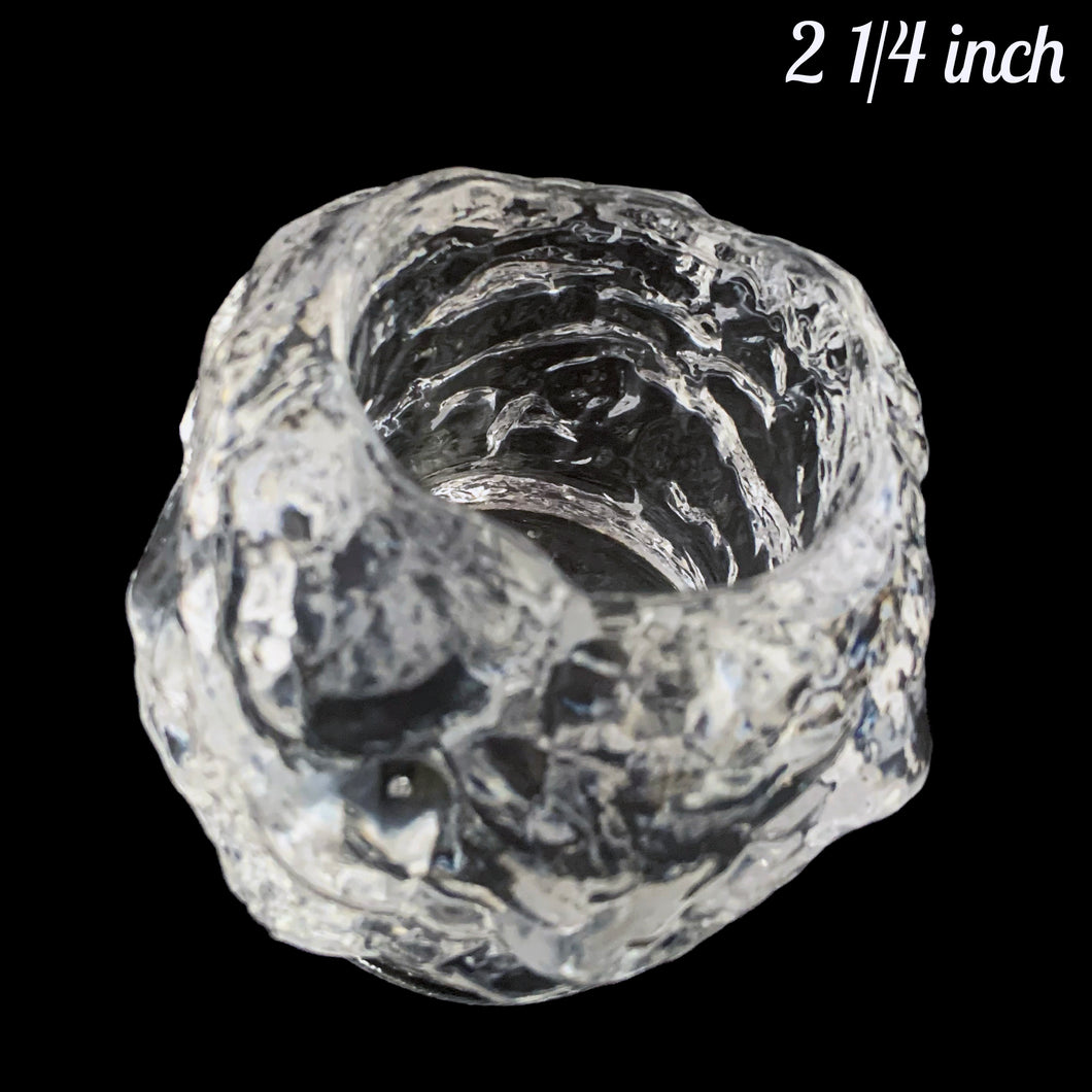 Vintage clear glass snowball or glacier style candle holder #6565. Produced by LE Smith Glass in the USA, between 1970-1979. May be used with wax or battery-operated tea light. The perfect piece to add warm glowy ambience to any room! In excellent condition, free from chips/cracks.