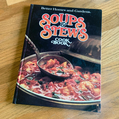 Better Homes and Gardens is known for its fabulous cookbooks. This hardcover cookbook focuses on soups and stews recipes. Its 96 pages are filled with amazing  recipes along with many colour photographs. Originally published by Meredith Corporation, USA, 1978. Large format edition, second printing 1983.   In great vintage condition with normal age-related yellowing.