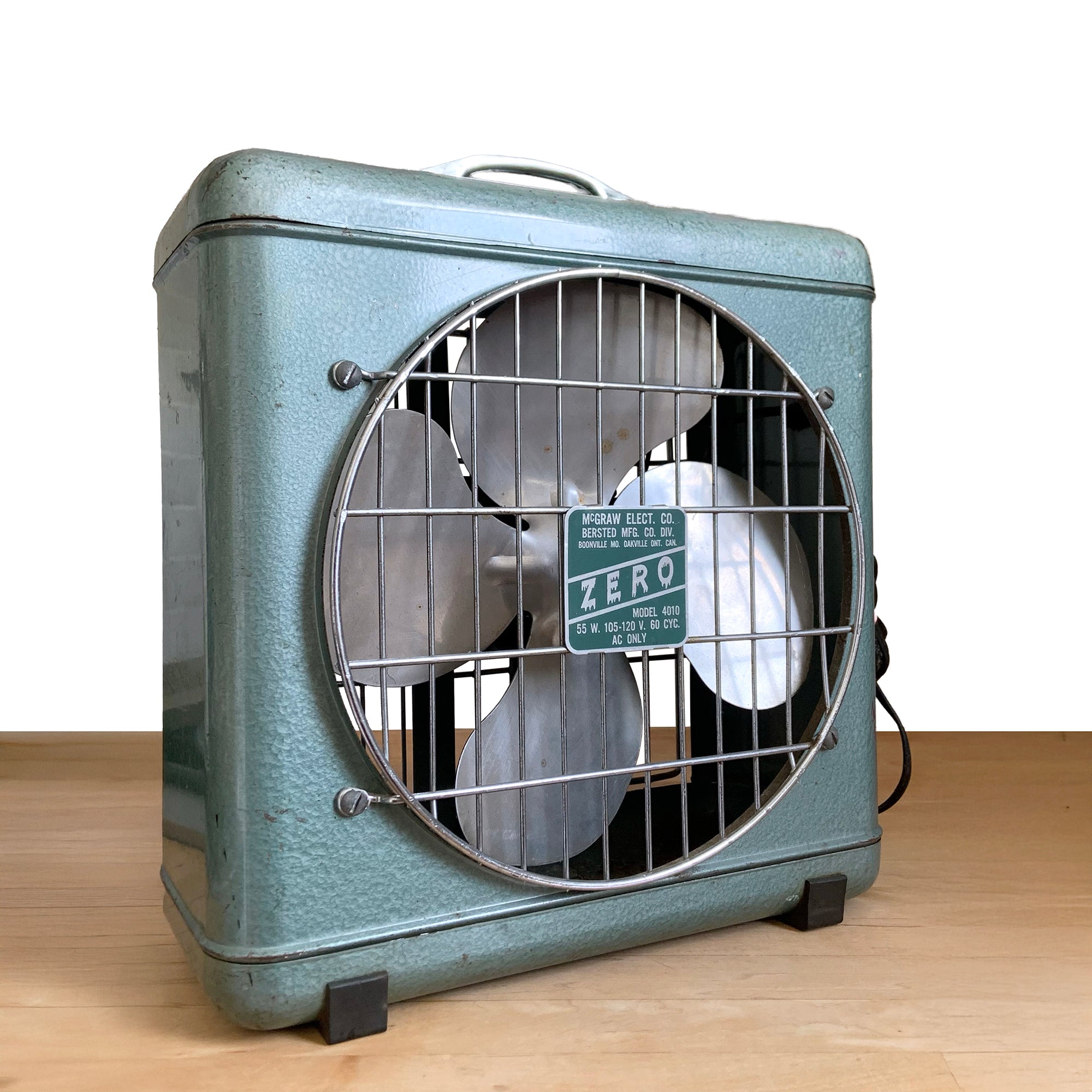 Vintage ZERO Box Fan Teal Enamel | McGraw Electric Canada 40s/50s Vintage ZERO Box Fan Teal Enamel | McGraw Electric Canada 40s/50s