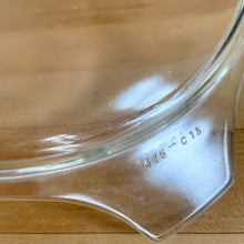 Load image into Gallery viewer, Close-up of clear glass PYREX 475-C lid tab handle showing embossed model number "475-C 18"
