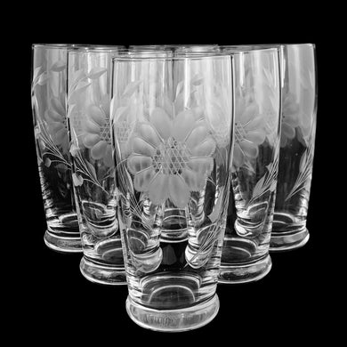 Set of six vintage mid-century cut Corn Flower clear flat tumbler drinking glasses. Crafted by WJ Hughes, Canada, unidentified blank, 1950s. An elegant addition to your barware collection and perfect for a 1/2 pint of beer, or your favourite beverage.

Excellent condition, no chips.

Measures 2 3/8 x 5 1/4 inches

Capacity 8 ounces