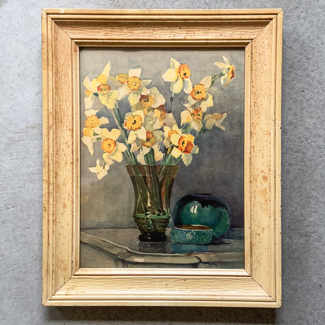 Lovely original still life watercolour painting featuring a vase of yellow daffodils. Framed under glass, in wood. Unsigned.  In great condition!  Overall measurements 17 x 21 1/2 inches