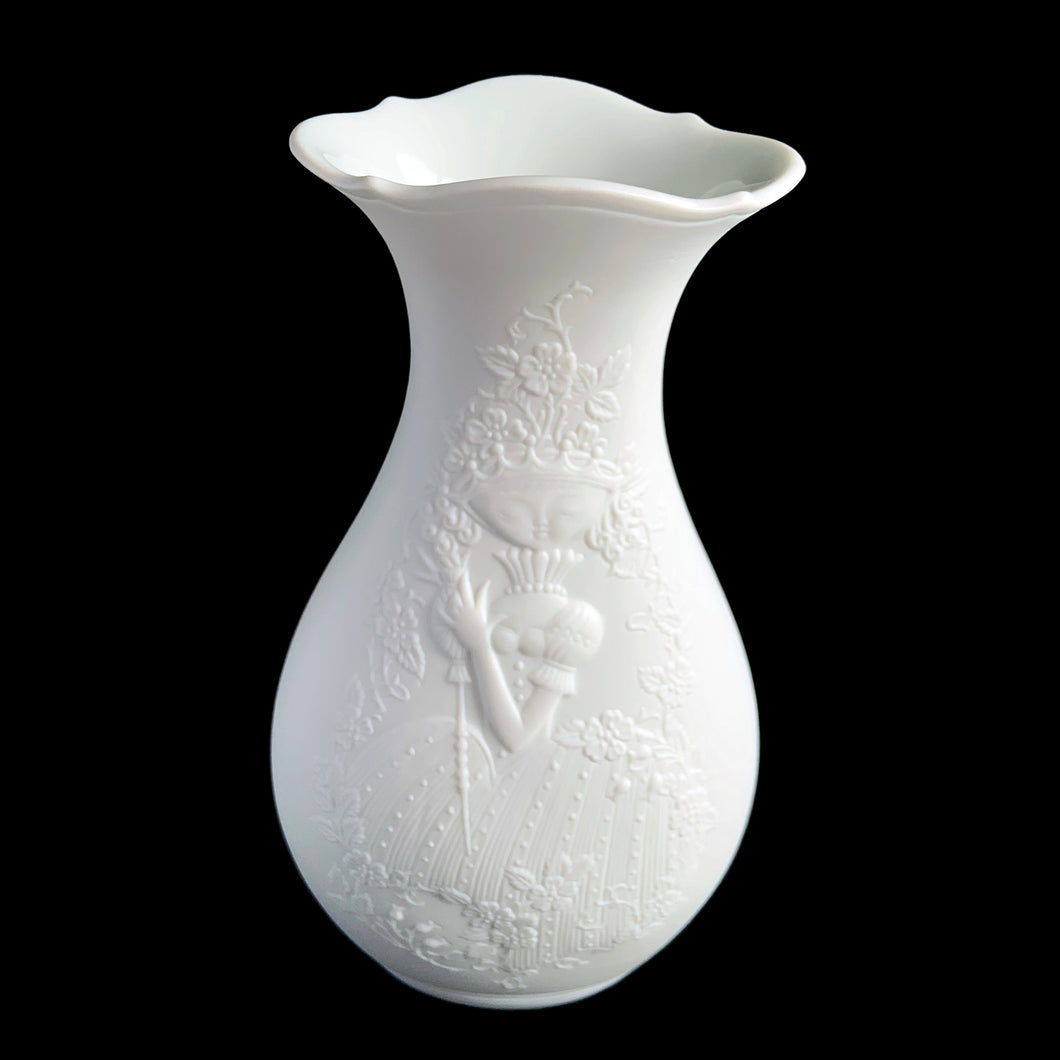 Vintage 1348-1 White Bisque Vase, 7348/2, M Frey, Kaiser