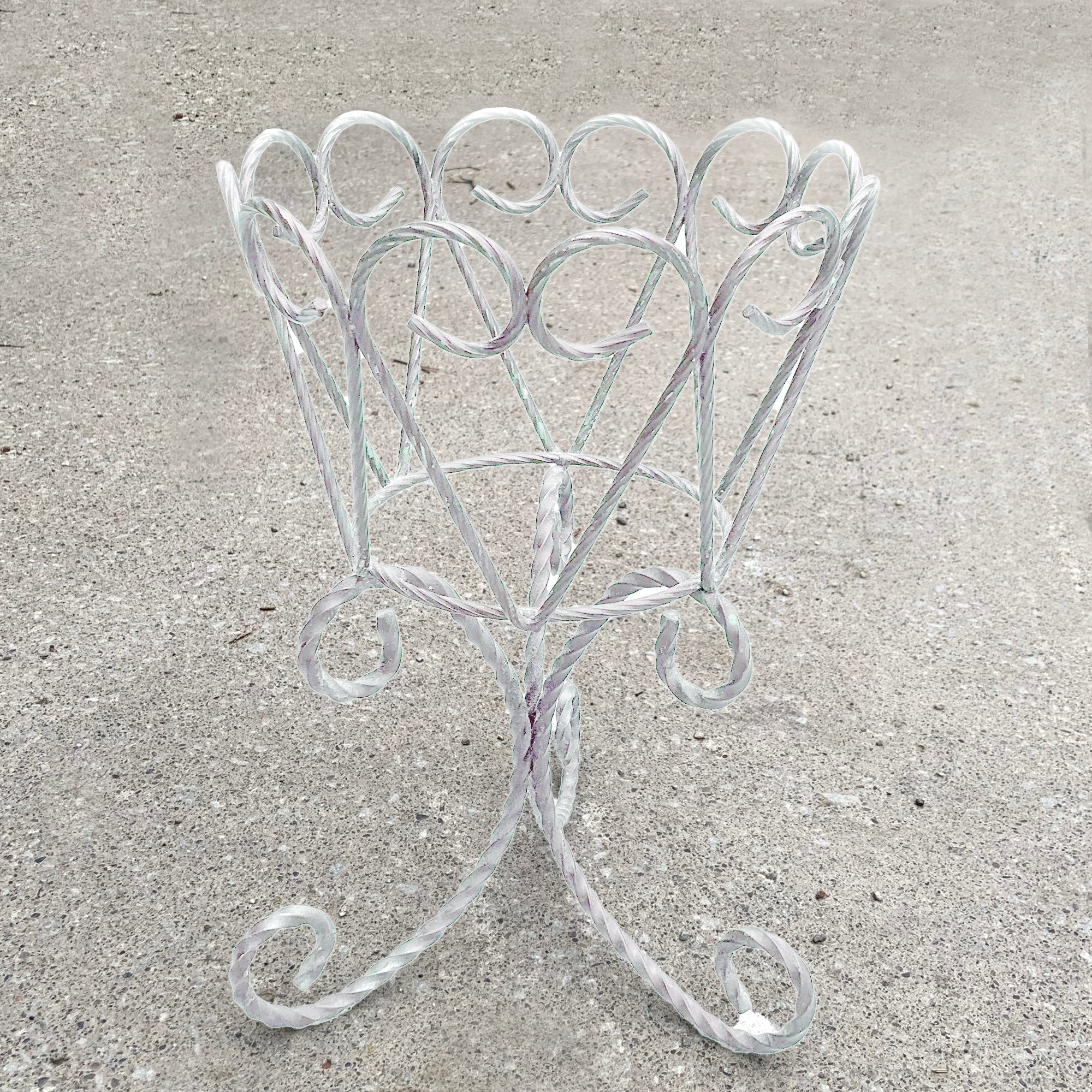 White_Twisted_Wrought_Iron_Pla