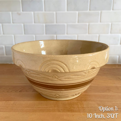Vintage brown striped yellow ware impressed mixing bowl, No. 305 with impressed details. Crafted by Robinson Ransbottom, USA, 1920s. A well-crafted piece of stoneware offering a nostalgic vibe to your farmhouse or cottage kitchenware and decor!

Option 1: 3 QT, 101/4 x 5 1/2 inches. In good vintage condition, no chips/cracks/repairs, typical age-related crazing and manufacturer's defect at the rim. Maker's mark.
