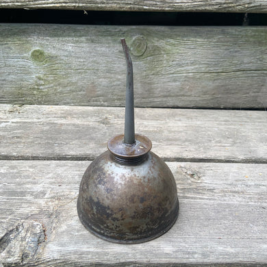 Every home should have one of these handy oil cans for removing squeaks from door hinges, lubricating tools, oiling bicycle chains or displacing rust. A great piece of hardware for your toolbox!  In good vintage condition.  Approximately 3 x 6 inches