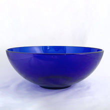 Load image into Gallery viewer, Vintage cobalt blue &quot;Presence&quot; round glass serving bowl. Produced by Anchor Hocking between 2001 - 2005.  In excellent condition, free from chips/cracks. Minimal wear.  Measures 8 3/4 x 4 inches

