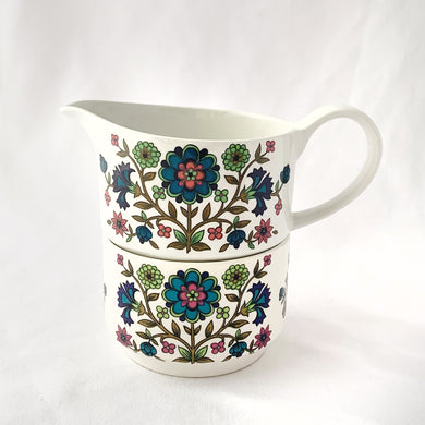Let your kitchen come alive with this gorgeous Vintage 