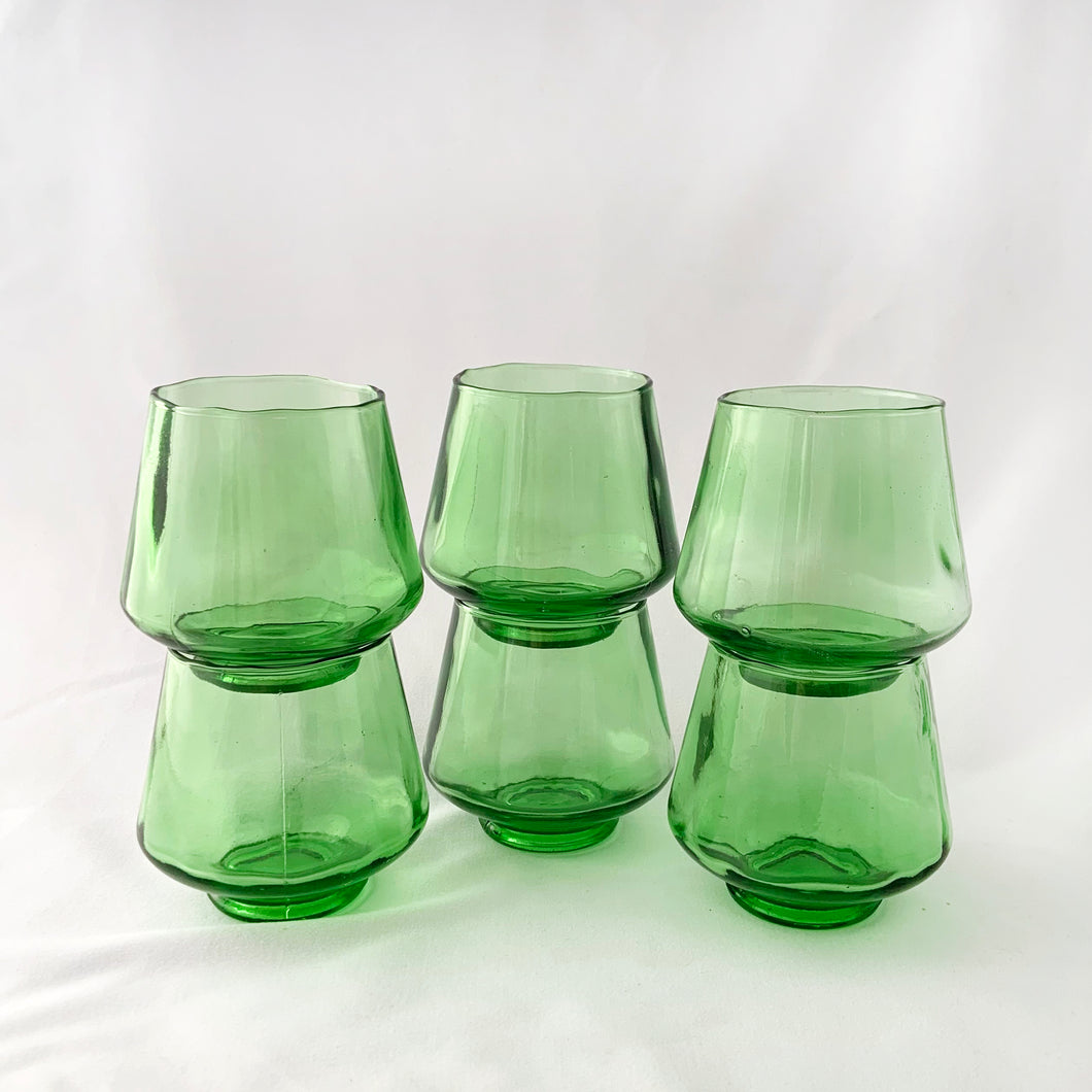 Ya Baby! This set of six emerald green mid century vintage flared cocktail or wine glasses are spectacular! Made in Italy, circa 1960s. Your bar cart will be the star of the show.....cheers!  In excellent condition, no chips or cracks.  Measures 3 x 3 1/4 inches