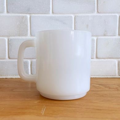 Vintage Glasbake milk glass D-handled mug. Use this baby for your morning cuppa! Could easily be decorated using a Cricut or hand paint with your original design. Produced by the McKee Glass Company.  In excellent condition, free from chips/cracks.  Measures 3-1/8